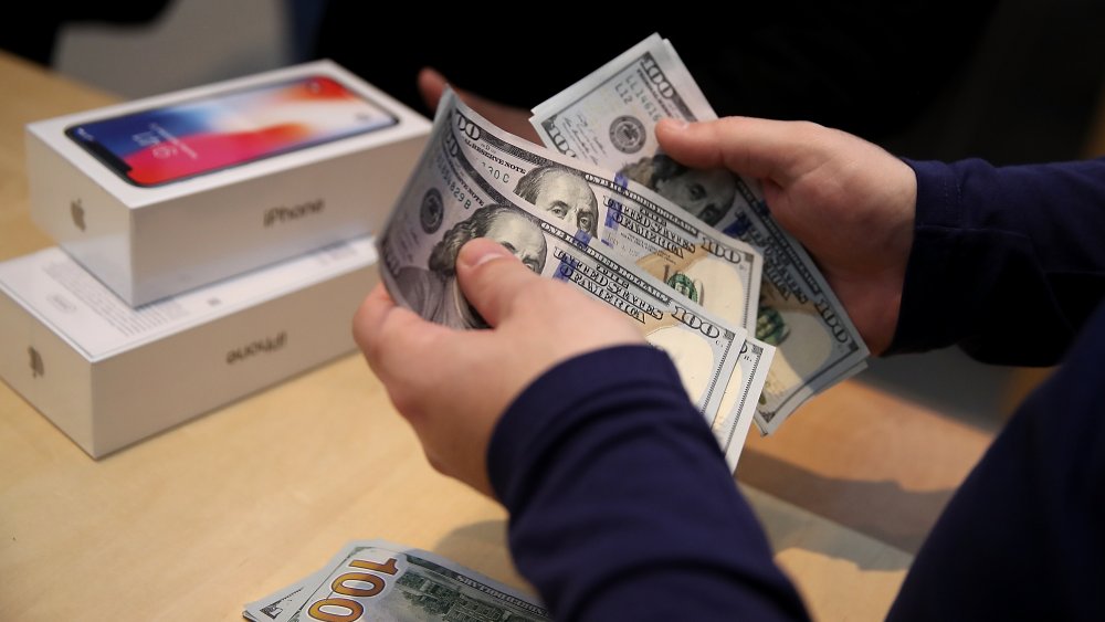 Ways To Help Increase Online Sales as a Cellphone Retailer